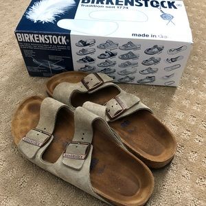 Birkenstock sz39 Arizona soft footbed Taupe Suede
